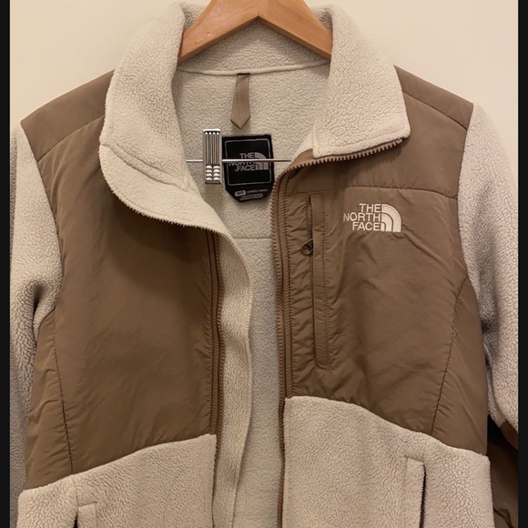 North face beige fleece - Picture 3 of 3